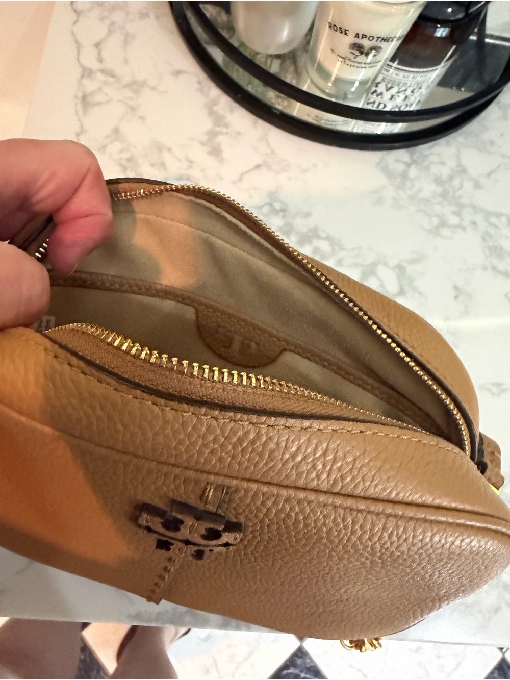 Tory Burch McGraw Camera Bag - Picture 4 of 7